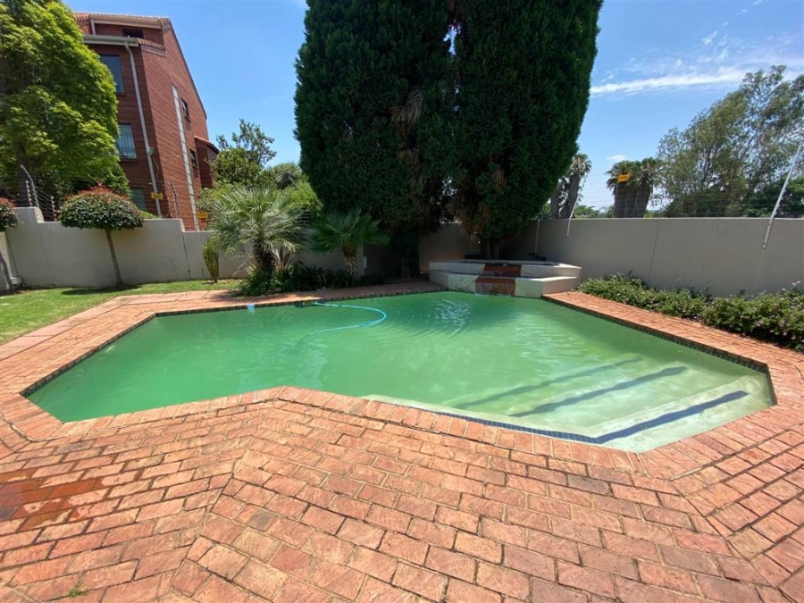 1 Bedroom Property for Sale in Morningside Gauteng