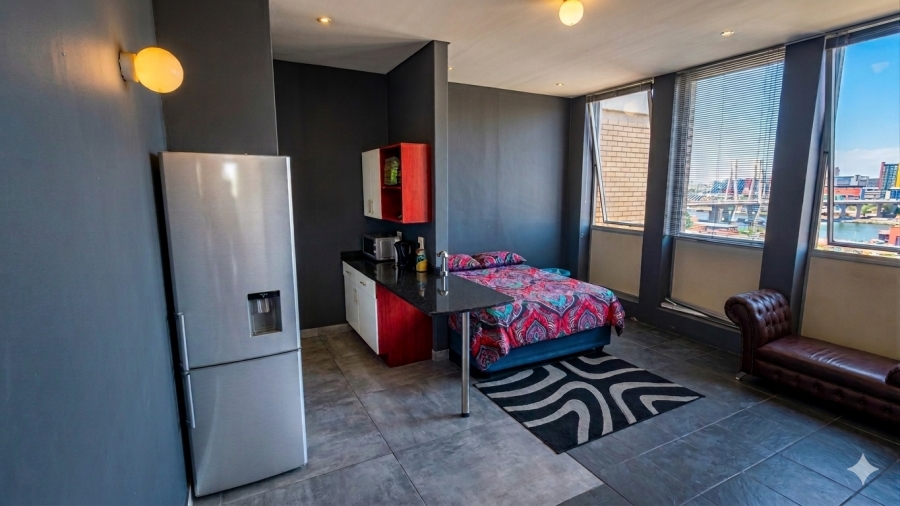 1 Bedroom Property for Sale in Braamfontein Gauteng