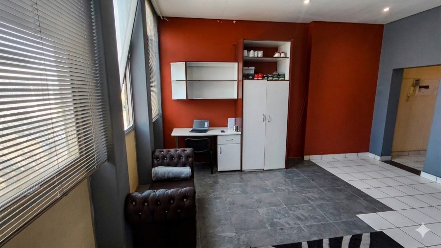 1 Bedroom Property for Sale in Braamfontein Gauteng