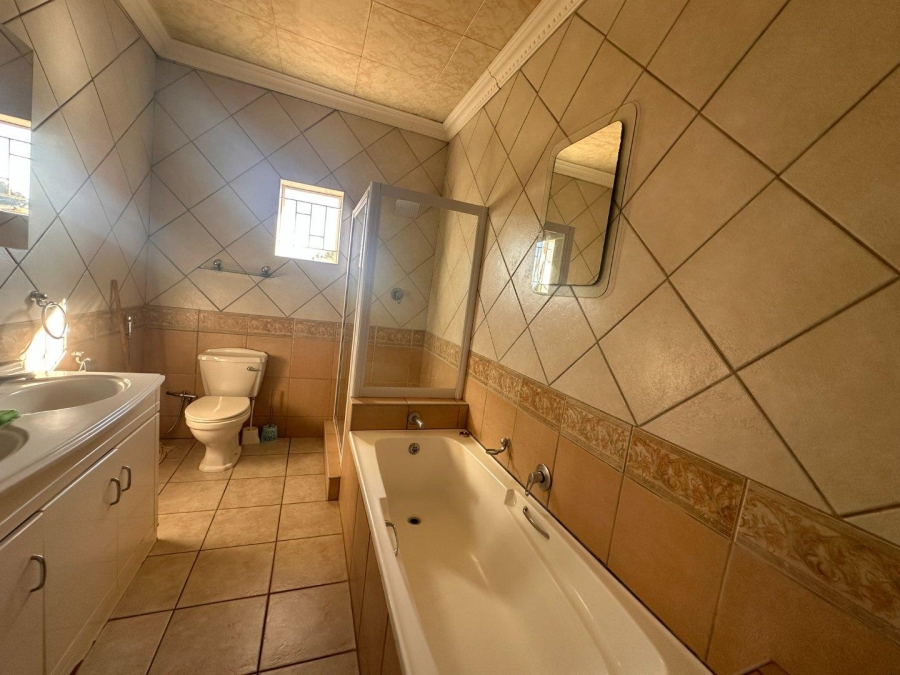 To Let 1 Bedroom Property for Rent in Florida Park Gauteng