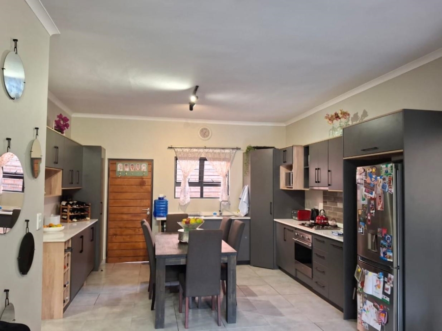 3 Bedroom Property for Sale in Olympus Gauteng