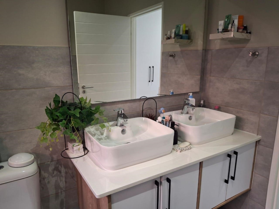 3 Bedroom Property for Sale in Olympus Gauteng