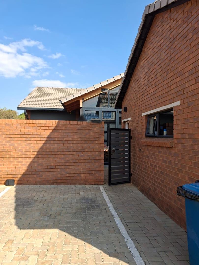 3 Bedroom Property for Sale in Olympus Gauteng