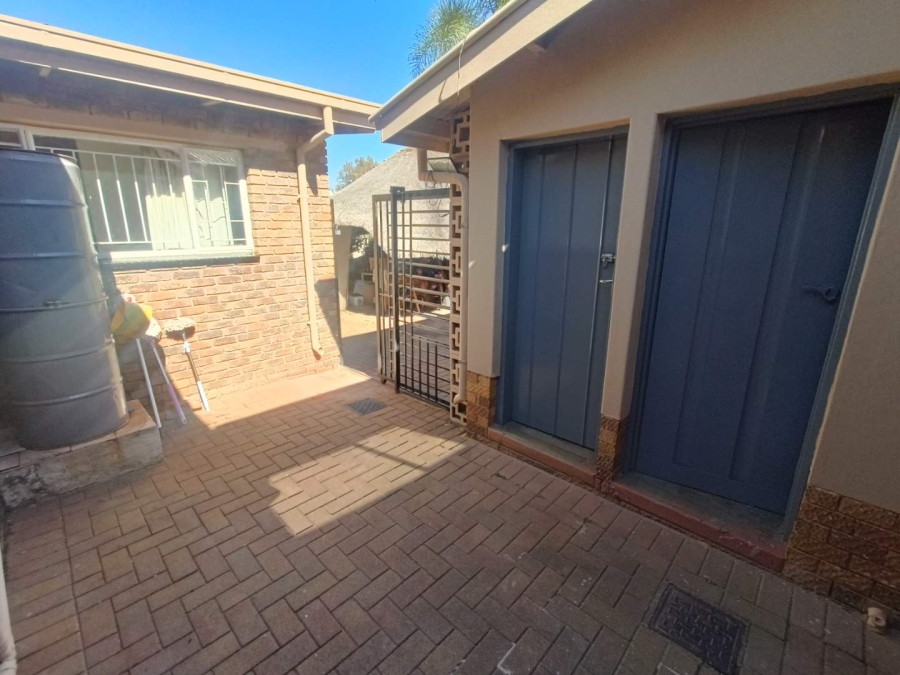 4 Bedroom Property for Sale in Valhalla Gauteng