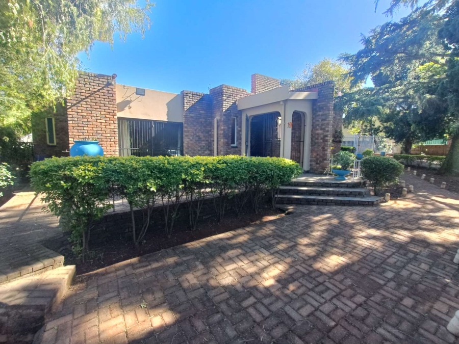 4 Bedroom Property for Sale in Valhalla Gauteng