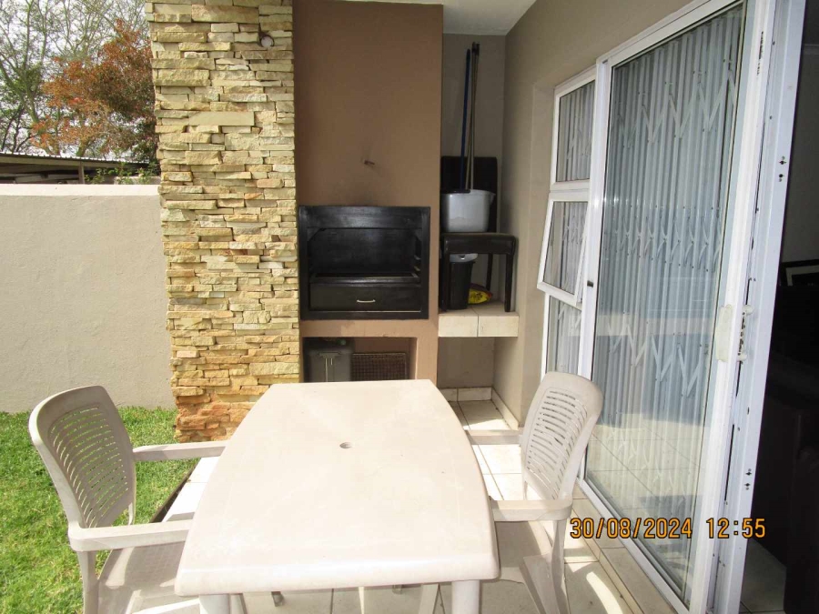 To Let 2 Bedroom Property for Rent in Edenburg Gauteng