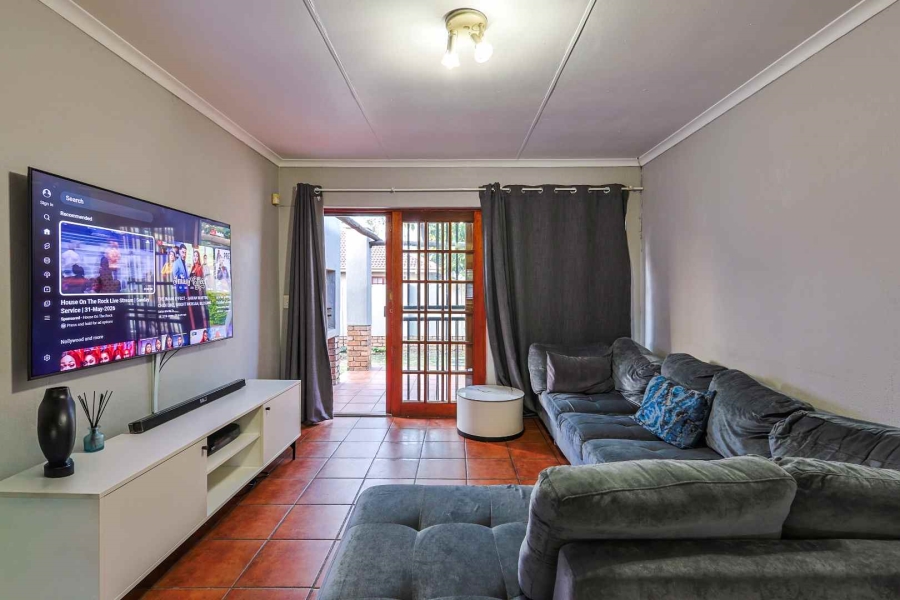 2 Bedroom Property for Sale in Equestria Gauteng