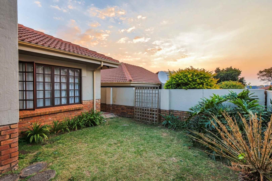 2 Bedroom Property for Sale in Equestria Gauteng