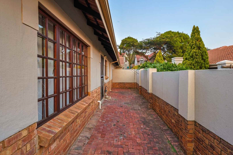 2 Bedroom Property for Sale in Equestria Gauteng