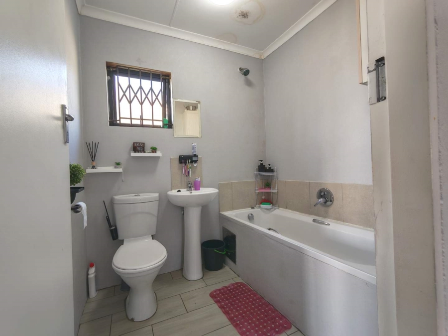 3 Bedroom Property for Sale in Kya Sands Gauteng