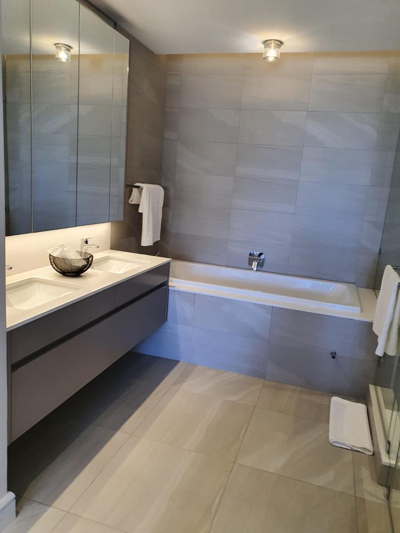 To Let 2 Bedroom Property for Rent in Houghton Gauteng