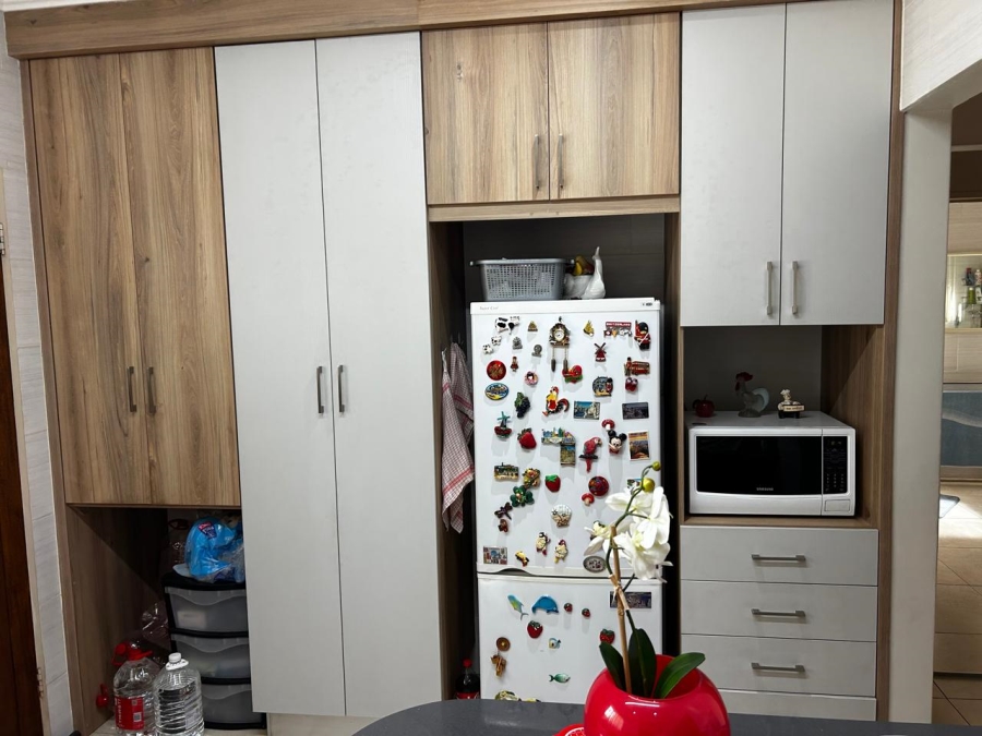 2 Bedroom Property for Sale in New Redruth Gauteng