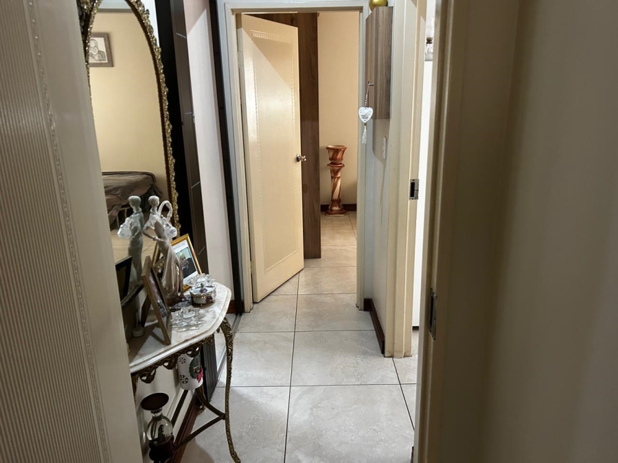 2 Bedroom Property for Sale in New Redruth Gauteng
