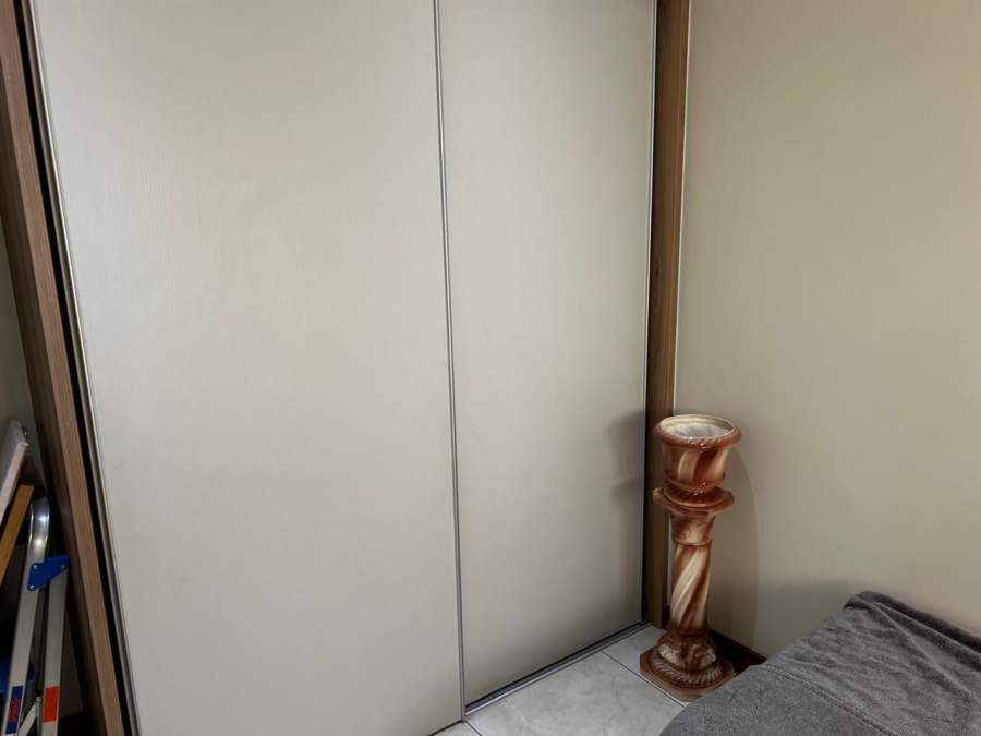 2 Bedroom Property for Sale in New Redruth Gauteng