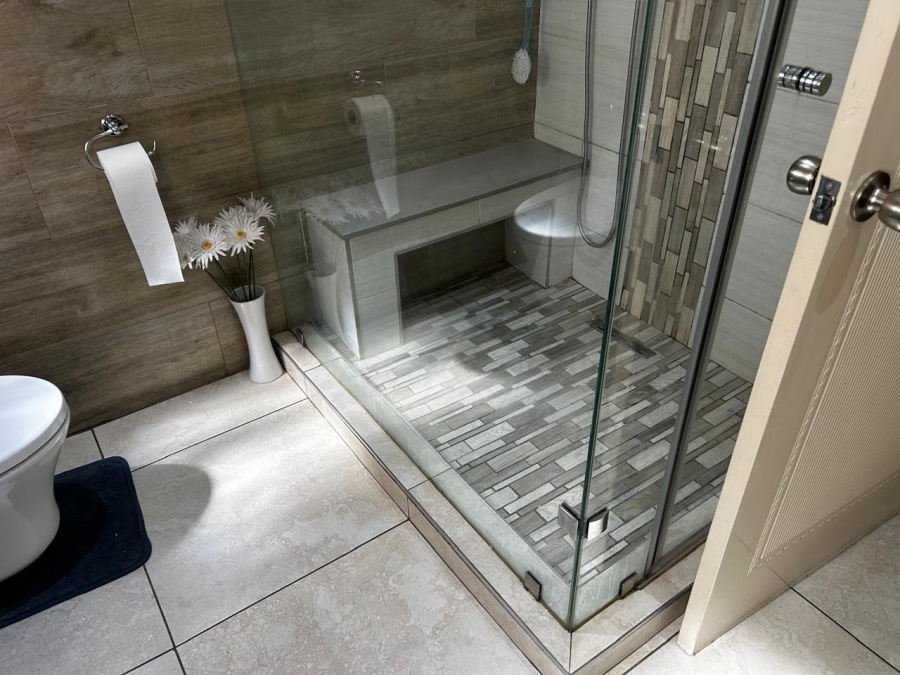 2 Bedroom Property for Sale in New Redruth Gauteng