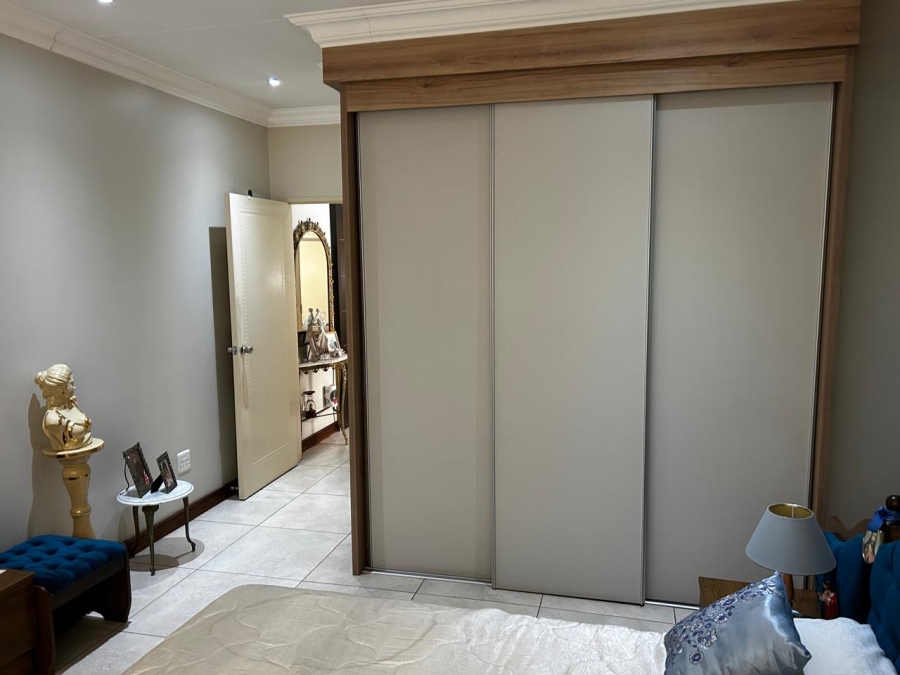2 Bedroom Property for Sale in New Redruth Gauteng