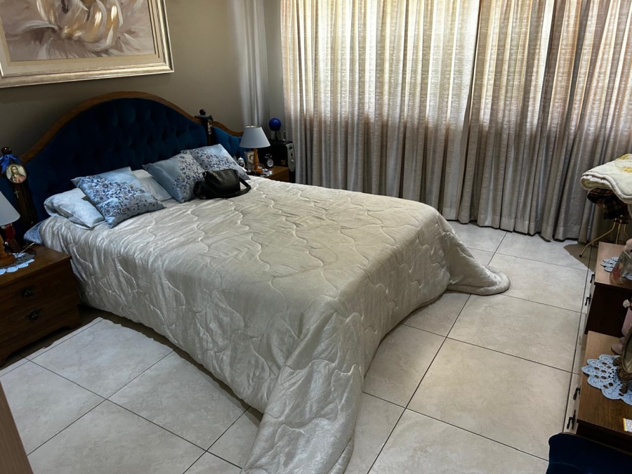 2 Bedroom Property for Sale in New Redruth Gauteng