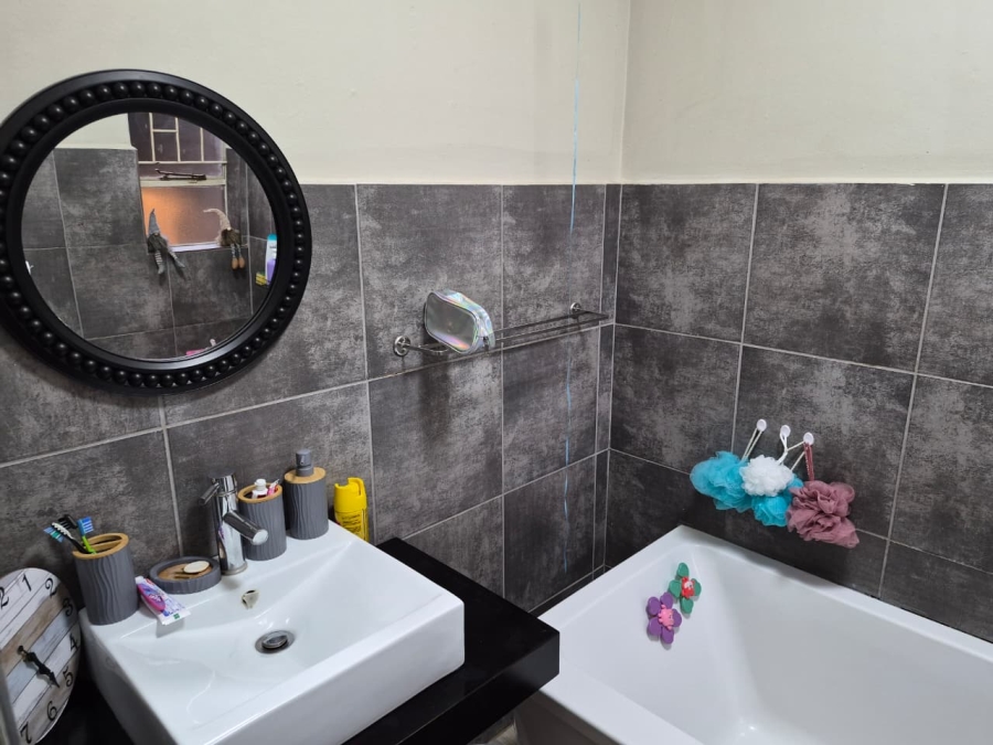 To Let 3 Bedroom Property for Rent in Wonderboom Gauteng