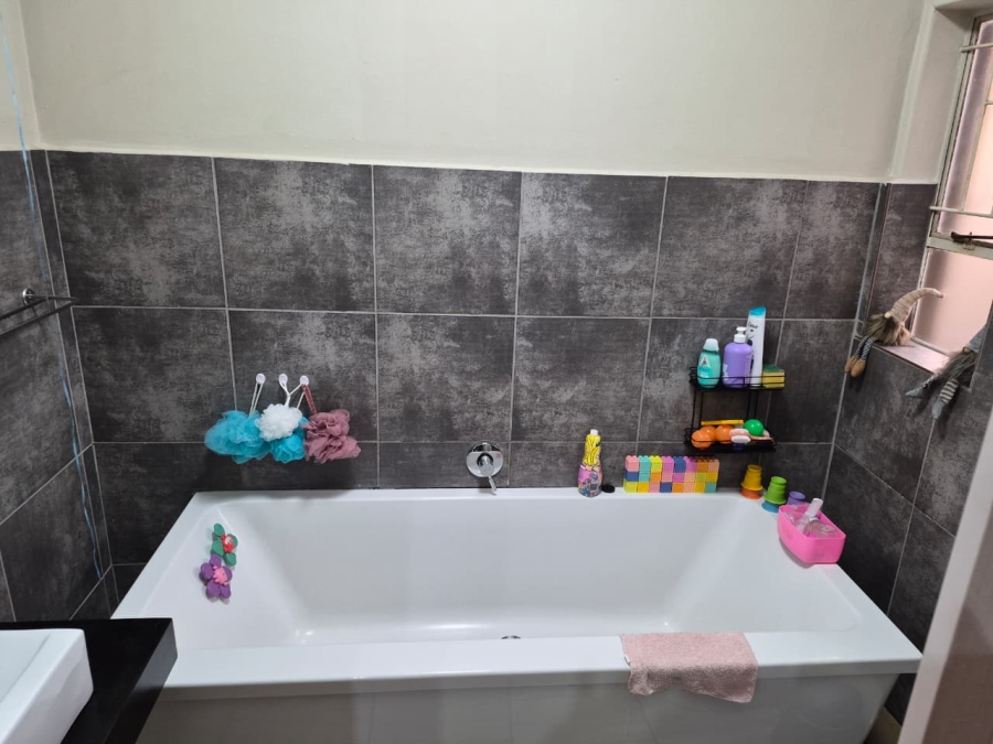 To Let 3 Bedroom Property for Rent in Wonderboom Gauteng