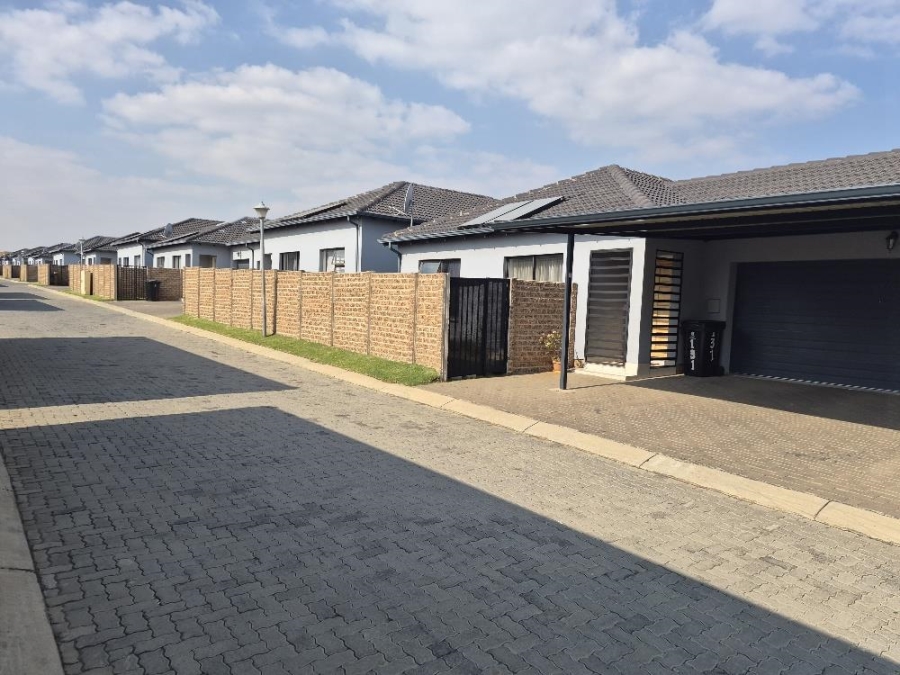 3 Bedroom Property for Sale in Parkrand Gauteng