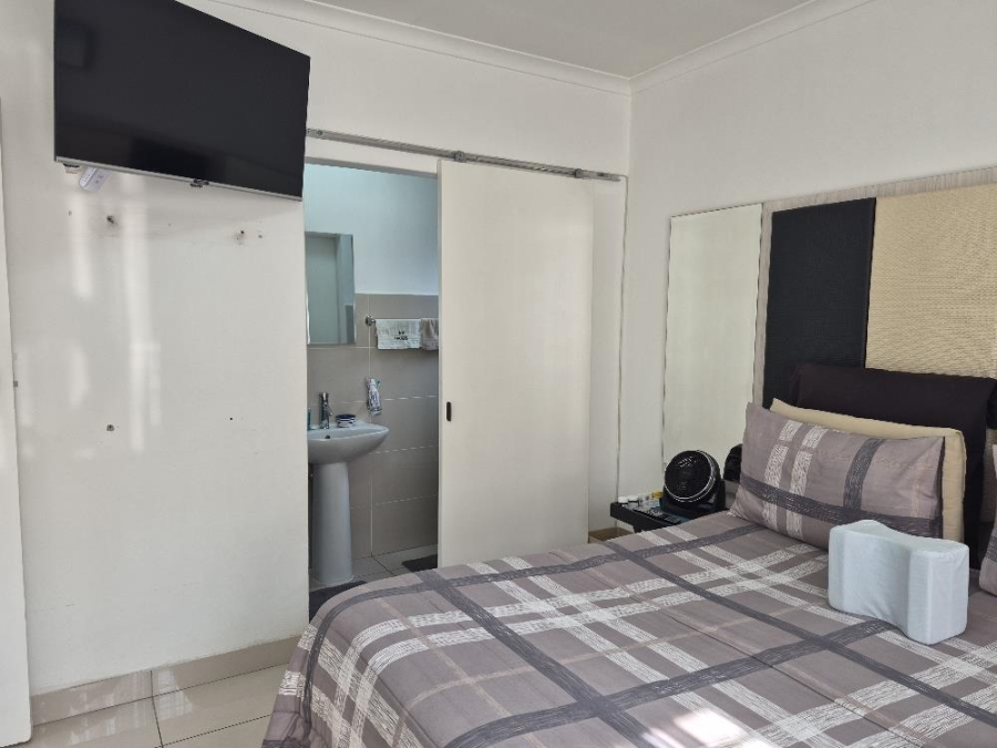 3 Bedroom Property for Sale in Parkrand Gauteng