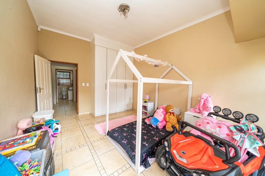 3 Bedroom Property for Sale in Glen Marais Gauteng