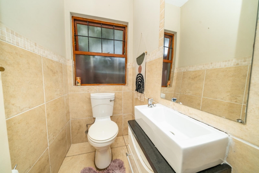 3 Bedroom Property for Sale in Glen Marais Gauteng