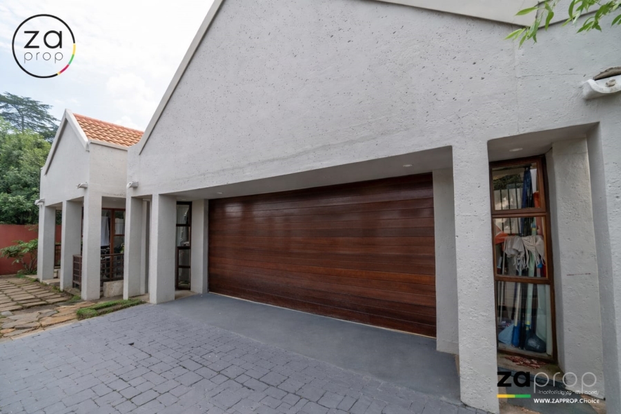 3 Bedroom Property for Sale in Glen Marais Gauteng