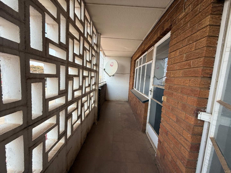 To Let 2 Bedroom Property for Rent in Discovery Gauteng