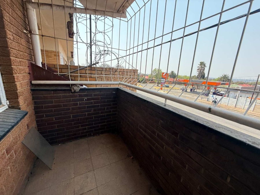 To Let 2 Bedroom Property for Rent in Discovery Gauteng