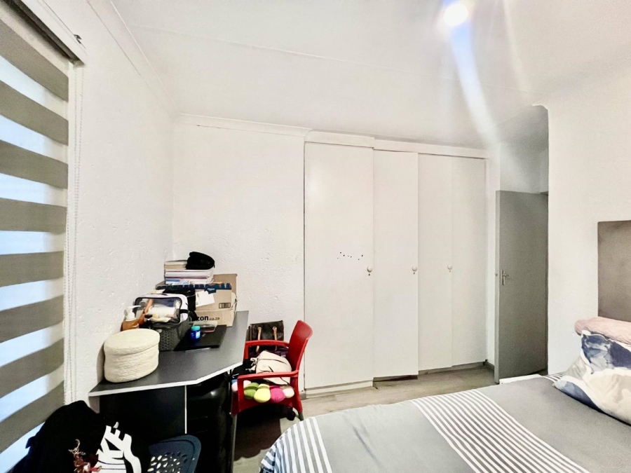 2 Bedroom Property for Sale in Rembrandt Park Gauteng