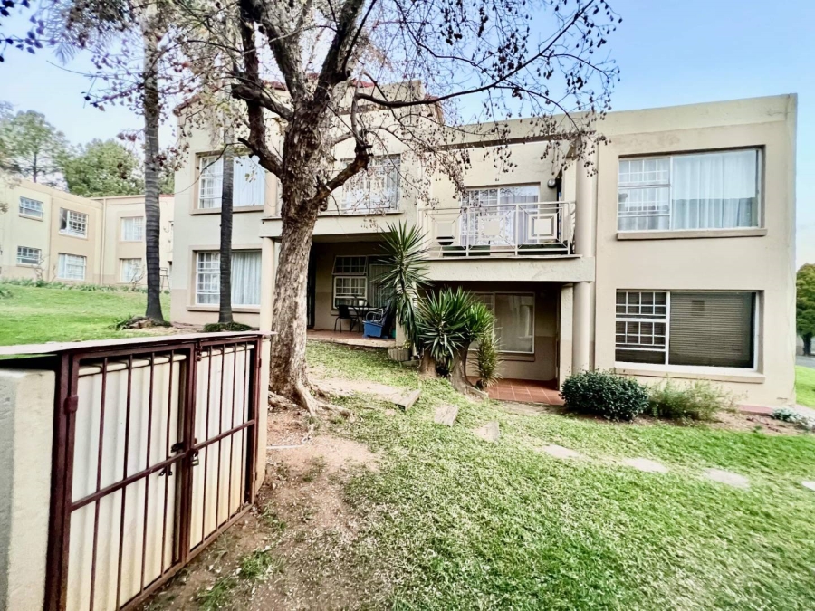 2 Bedroom Property for Sale in Rembrandt Park Gauteng