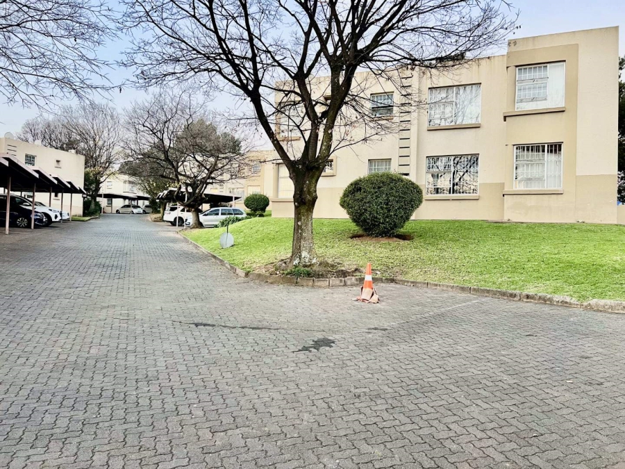 2 Bedroom Property for Sale in Rembrandt Park Gauteng