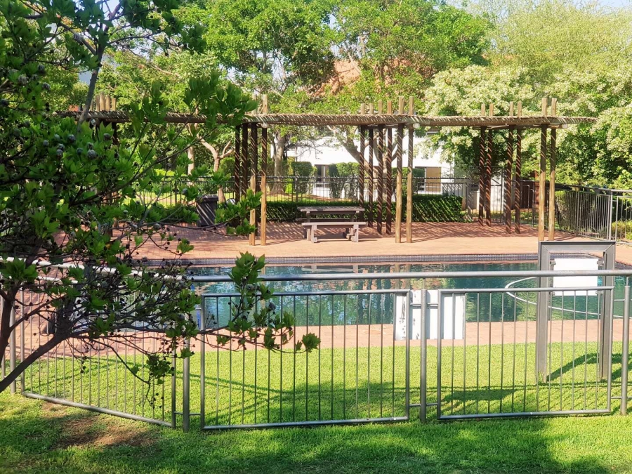 1 Bedroom Property for Sale in Jackal Creek Golf Estate Gauteng