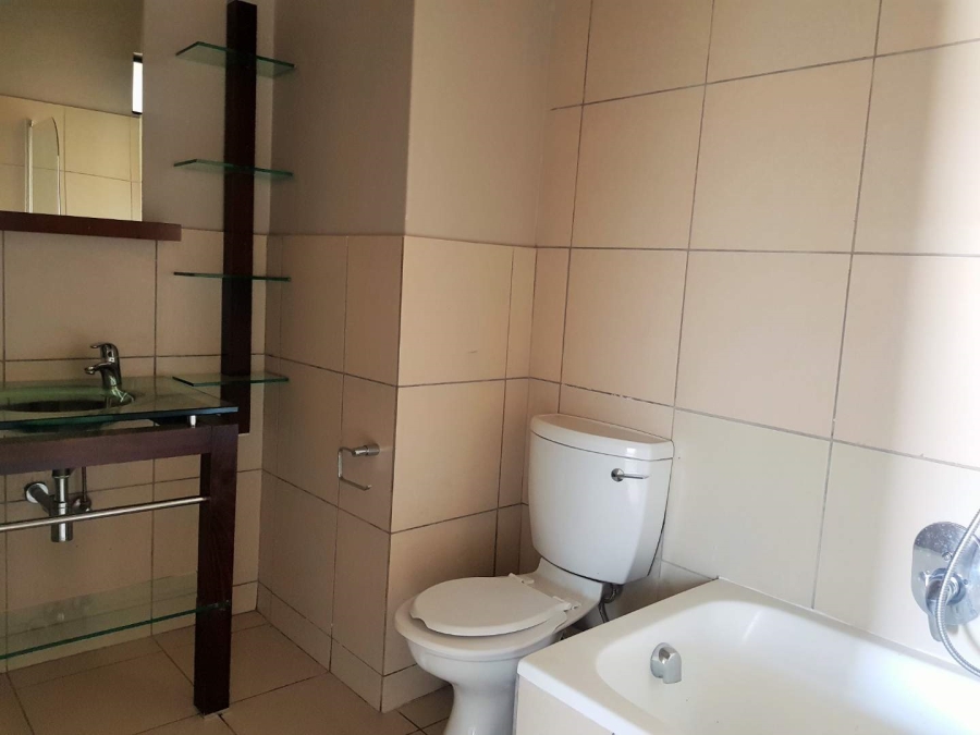 1 Bedroom Property for Sale in Jackal Creek Golf Estate Gauteng