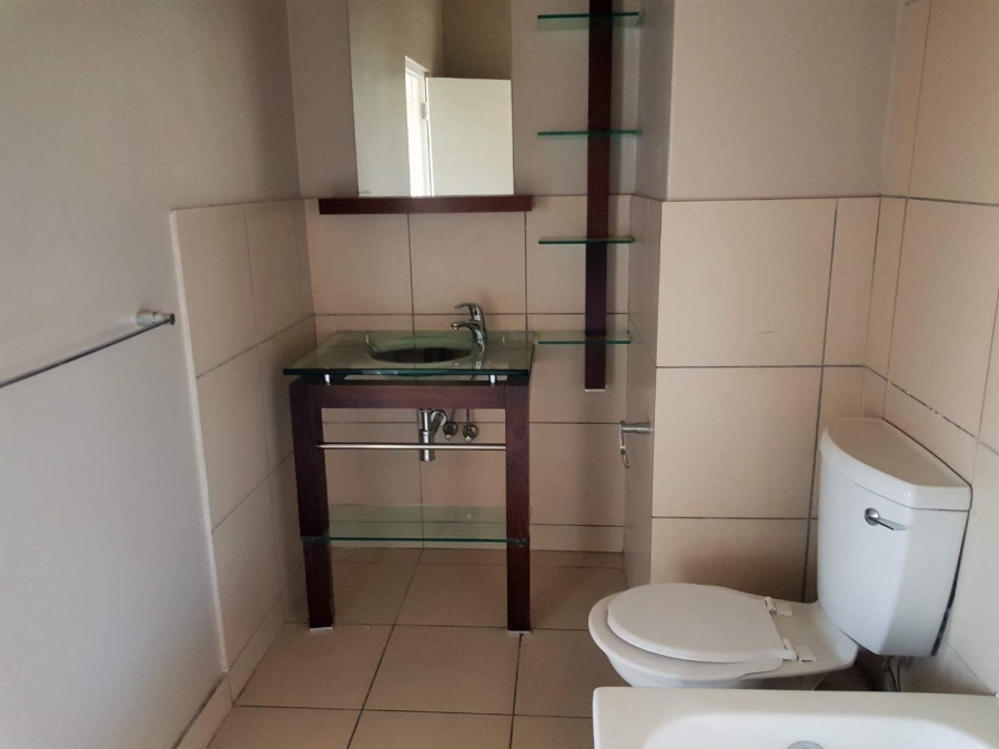 1 Bedroom Property for Sale in Jackal Creek Golf Estate Gauteng