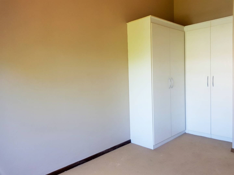 1 Bedroom Property for Sale in Jackal Creek Golf Estate Gauteng