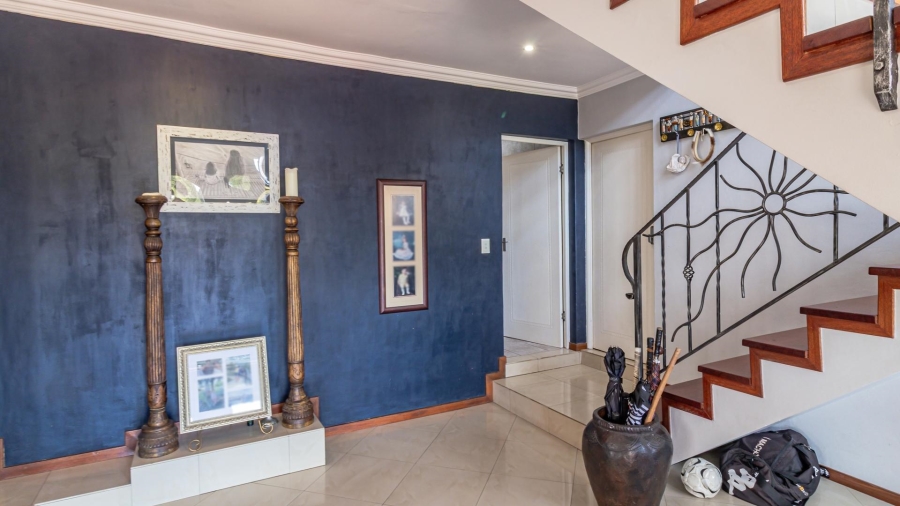 5 Bedroom Property for Sale in Glenvista Gauteng