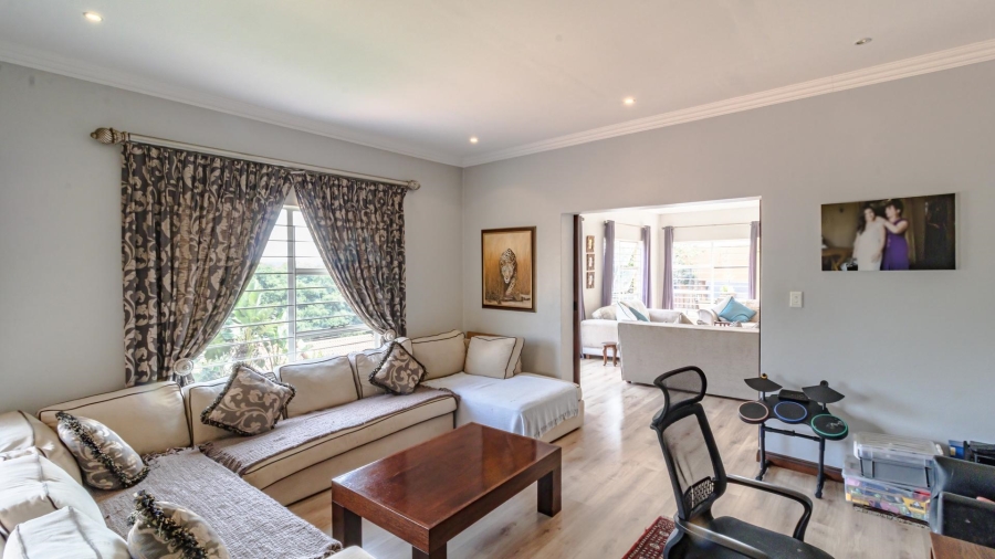 5 Bedroom Property for Sale in Glenvista Gauteng