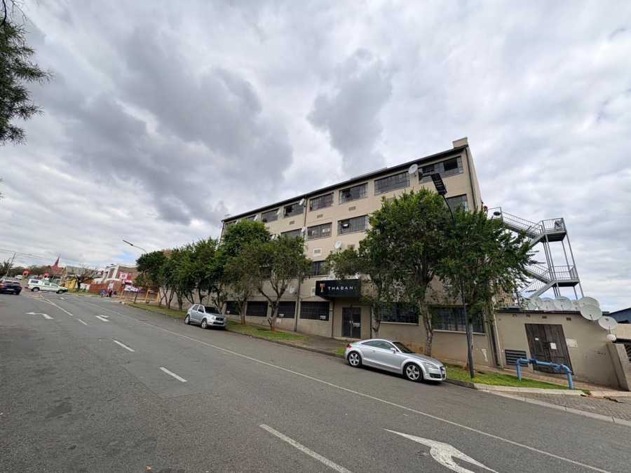 1 Bedroom Property for Sale in Troyeville Gauteng
