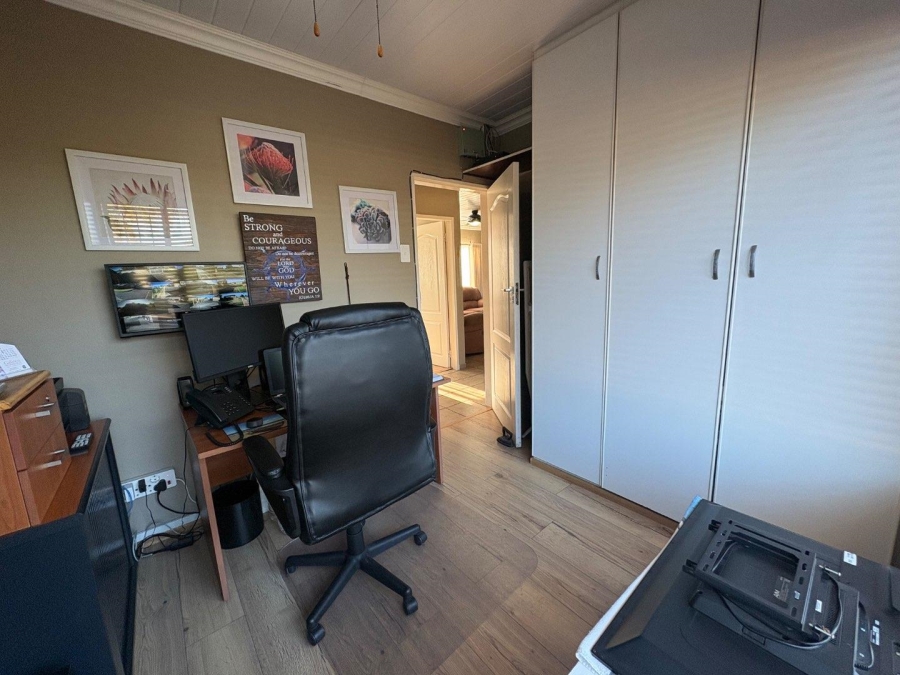 3 Bedroom Property for Sale in Birchleigh Gauteng
