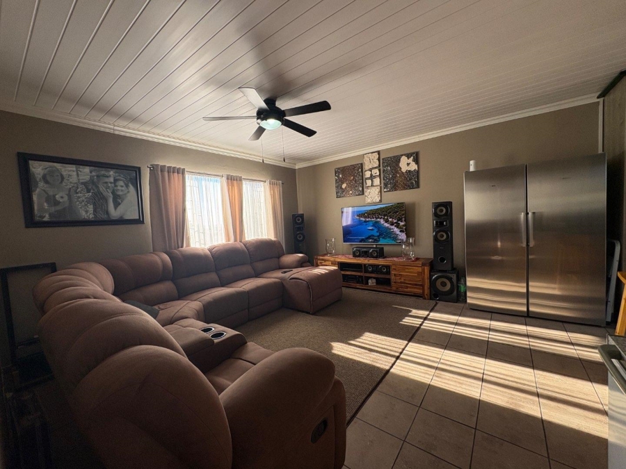 3 Bedroom Property for Sale in Birchleigh Gauteng