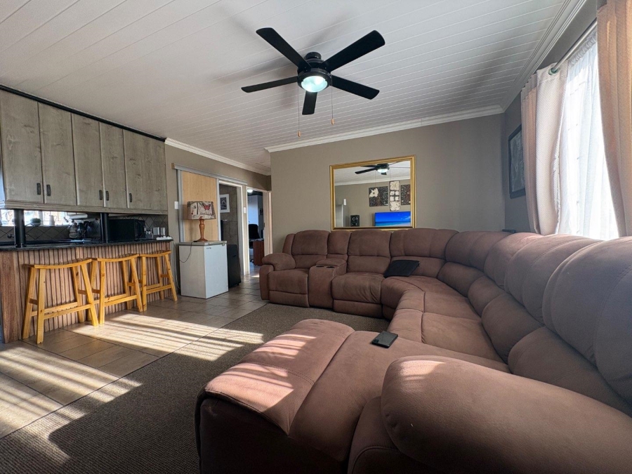 3 Bedroom Property for Sale in Birchleigh Gauteng