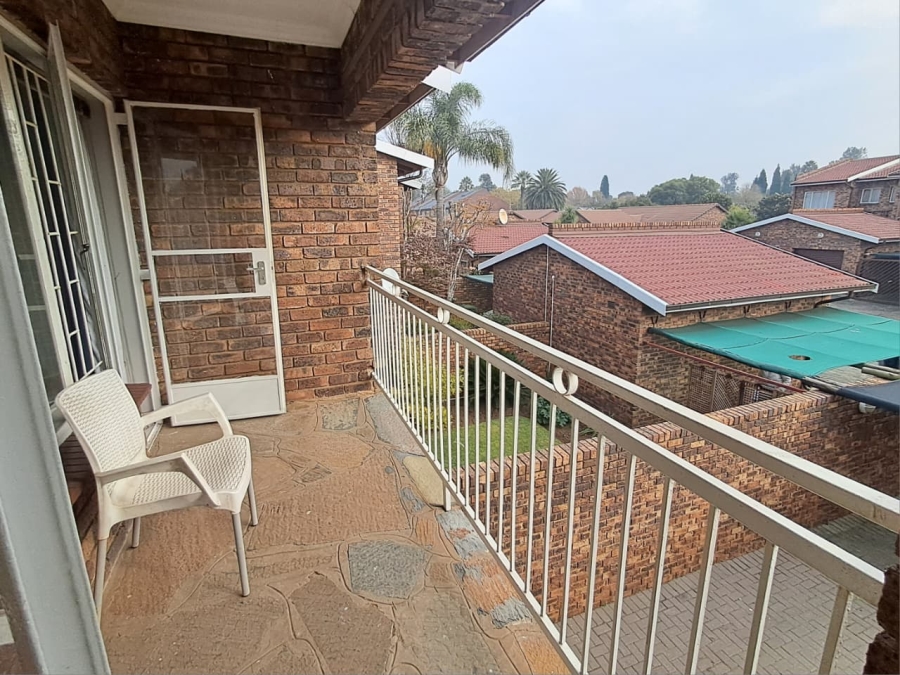 3 Bedroom Property for Sale in Brackenhurst Gauteng