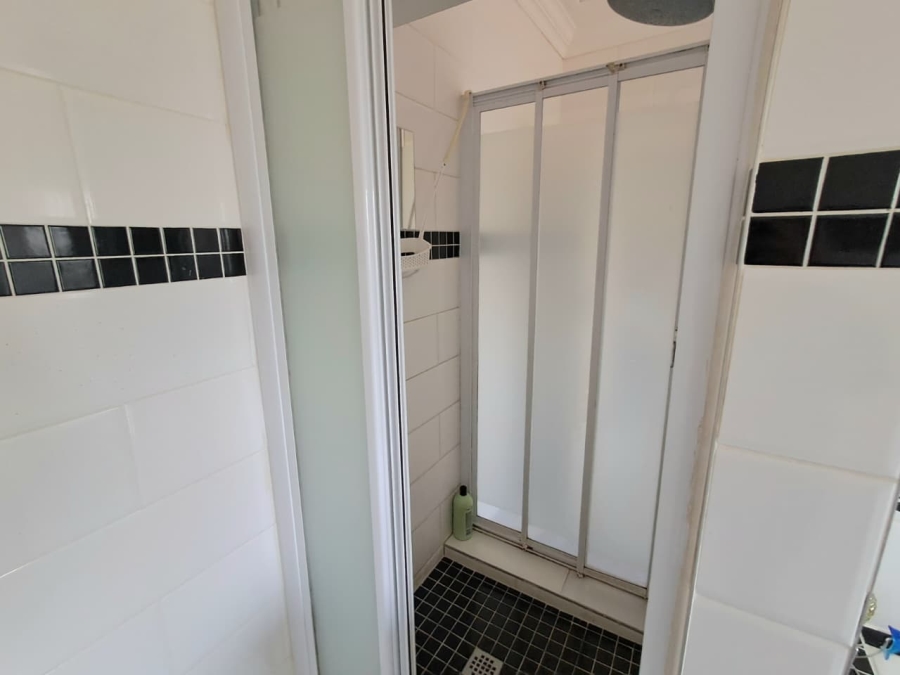 3 Bedroom Property for Sale in Brackenhurst Gauteng