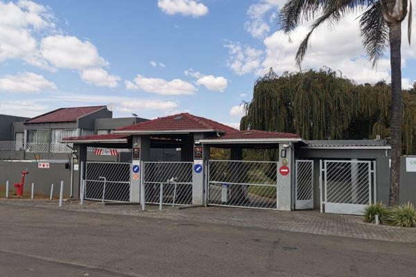 2 Bedroom Property for Sale in Mulbarton Gauteng