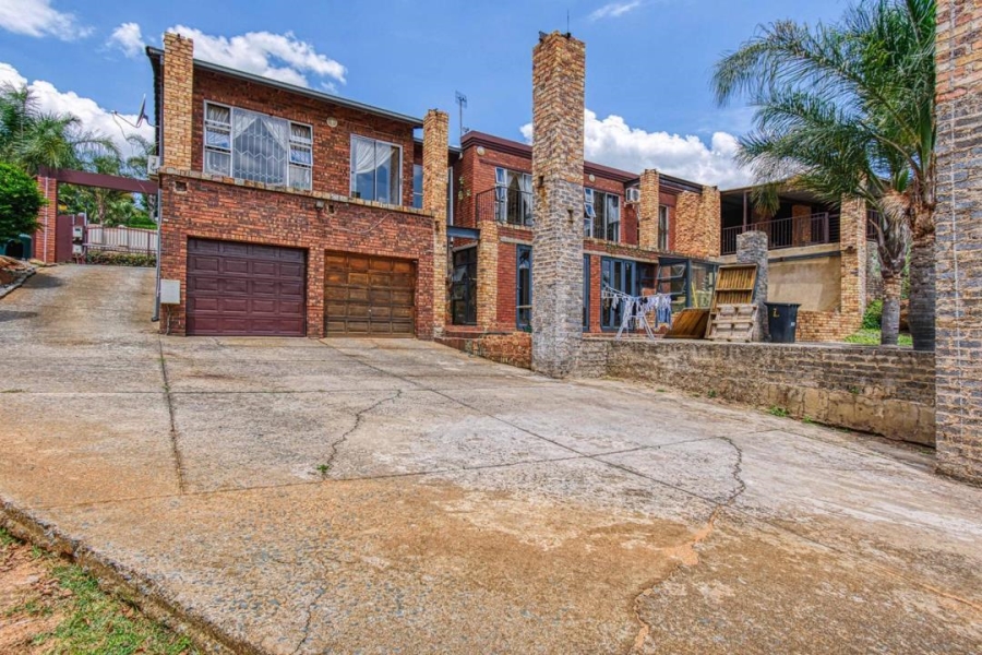 3 Bedroom Property for Sale in Glenvista Gauteng