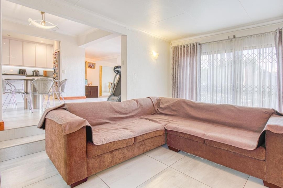 3 Bedroom Property for Sale in Glenvista Gauteng