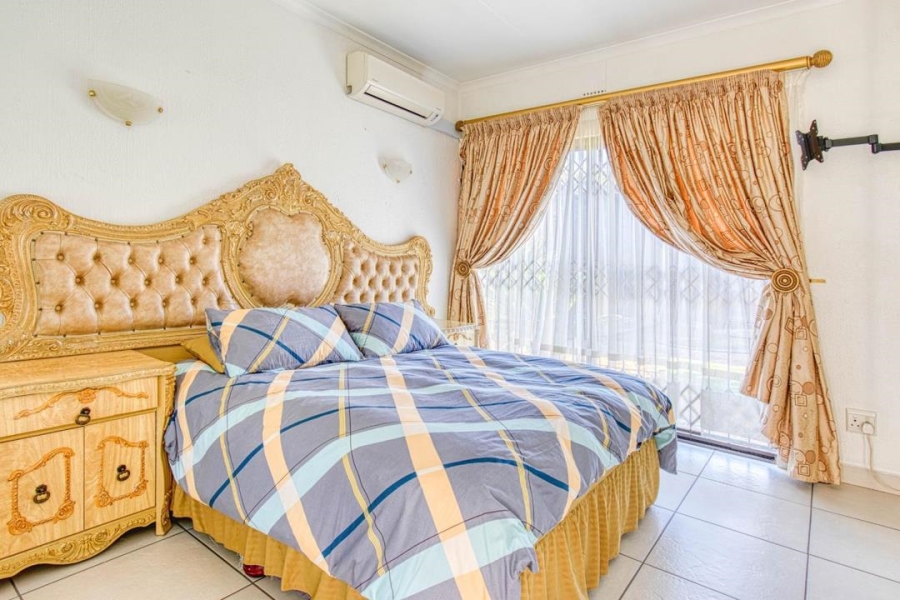 3 Bedroom Property for Sale in Glenvista Gauteng
