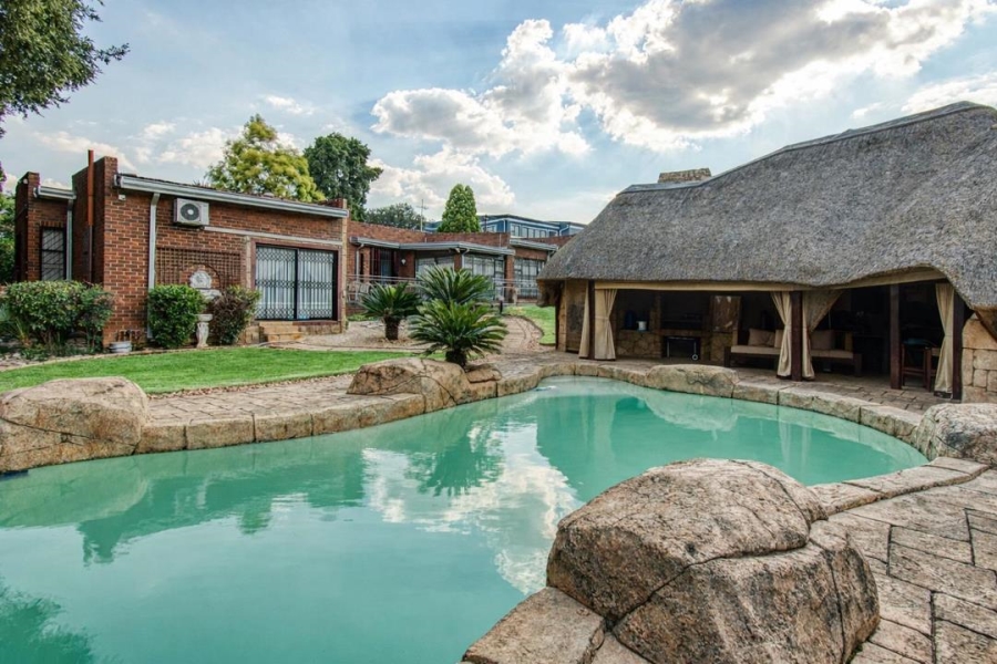 3 Bedroom Property for Sale in Glenvista Gauteng